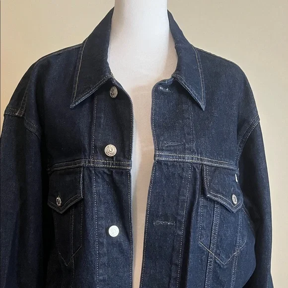 NWOT Calvin Klein Women’s Dark Blue Denim Jacket Size M - Picture 2 of 7